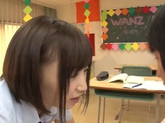 WANZ-652 いじめっ娘JKの杭打ち騎乗位中出し きみと歩実